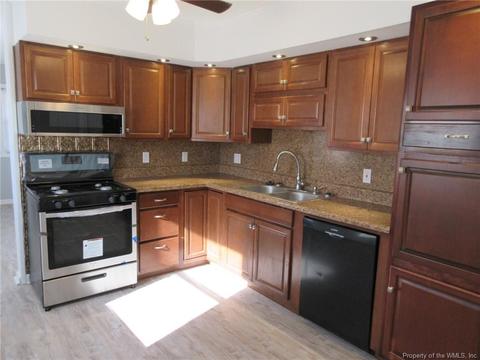 1920 Bancroft Dr, Hampton, VA 23663 photo 11