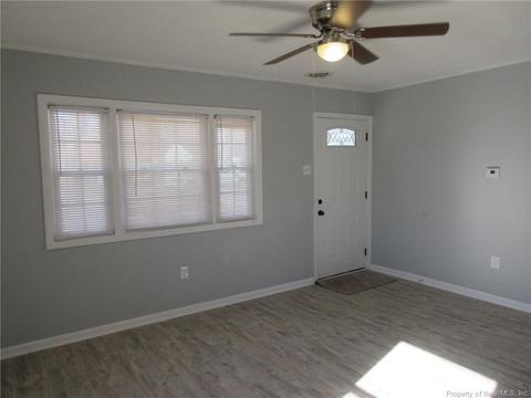 1920 Bancroft Dr, Hampton, VA 23663 photo 8