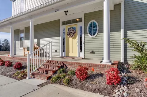 2301 Queens Path, Williamsburg, VA 23185 photo 2