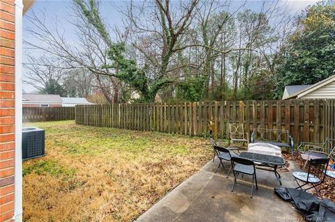 4 Fox Grove Dr, Hampton, VA 23664 photo 5
