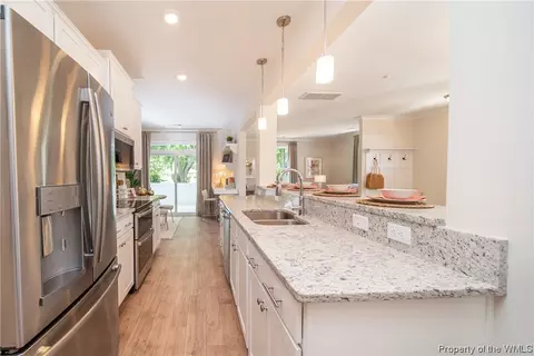 1405 Tides Edge Ct, Hampton, VA 23666 photo 16