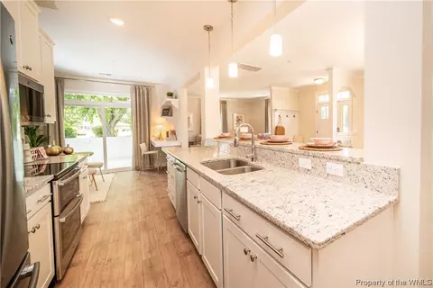 1405 Tides Edge Ct, Hampton, VA 23666 photo 15