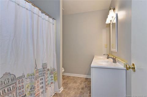 707 Burton St, Hampton, VA 23666 photo 28