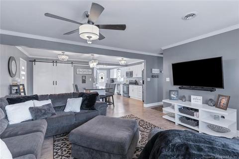 306 Dover Rd, Hampton, VA 23666 photo 4