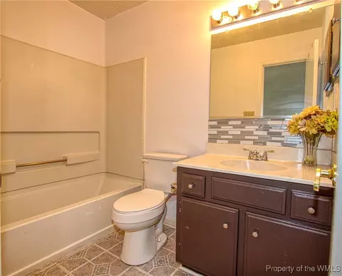 32 Parkway Dr, Hampton, VA 23669 photo 14