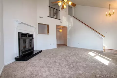 32 Parkway Dr, Hampton, VA 23669 photo 3