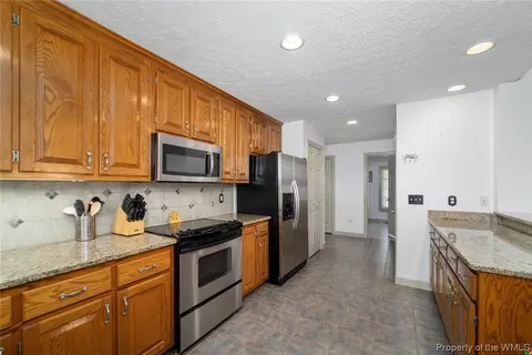 7 Knodishall Way, Hampton, VA 23664 photo 16