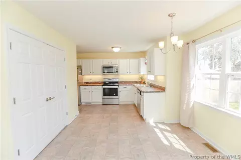 26 Mitchell Rd, Hampton, VA 23669 photo 5