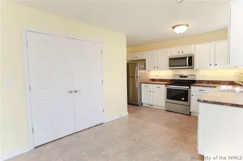 26 Mitchell Rd, Hampton, VA 23669 photo 4