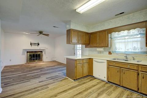 5 Perth Pl, Hampton, VA 23669 photo 11