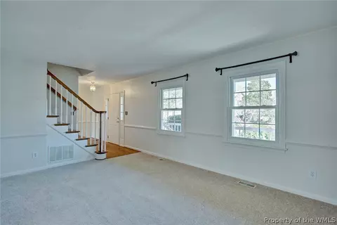 48 Chowning Dr, Hampton, VA 23664 photo 5
