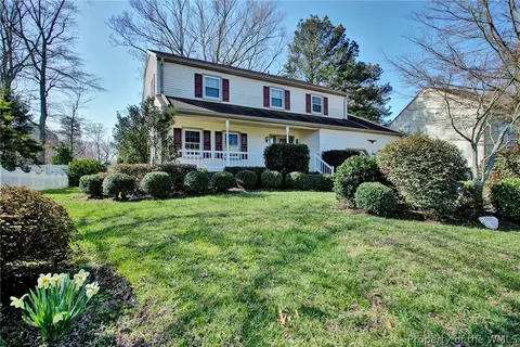 48 Chowning Dr, Hampton, VA 23664 photo 1