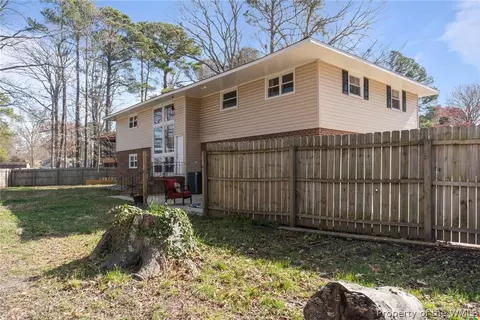 11 Fallmeadow Ct, Hampton, VA 23666 photo 31