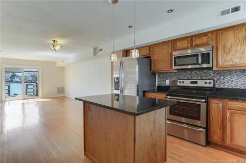 154 Eberly Ter, Hampton, VA 23669 photo 8