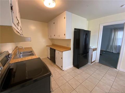 48 Henry St, Hampton, VA 23669 photo 5
