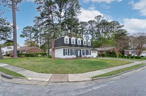 42 Madrid Dr, Hampton, VA 23669 photo 3