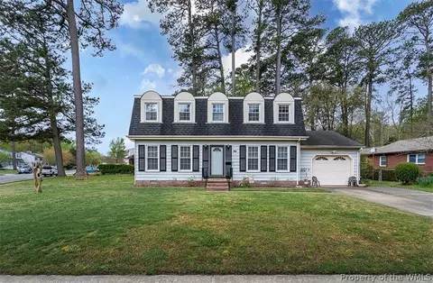 42 Madrid Dr, Hampton, VA 23669 photo 1