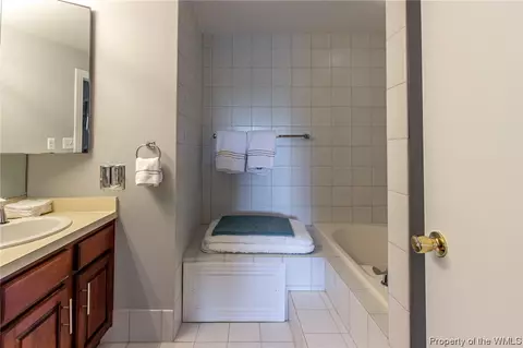 30 Brough Ln #303, Hampton, VA 23669 photo 26