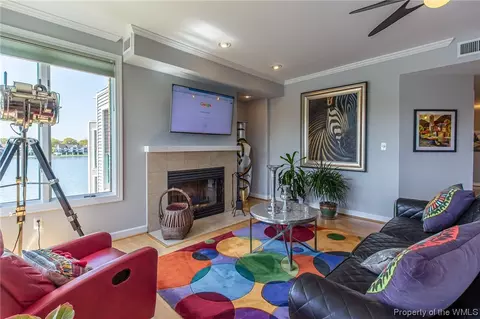 30 Brough Ln #303, Hampton, VA 23669 photo 9