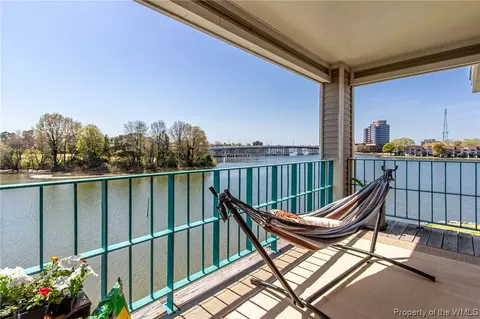 30 Brough Ln #303, Hampton, VA 23669 photo 13