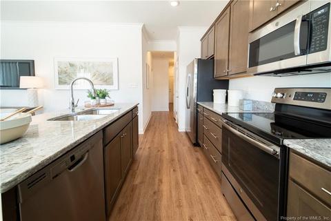 709 Fishers Ct, Hampton, VA 23666 photo 9