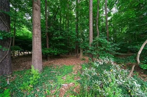 1108 Helmsley Rd, Williamsburg, VA 23185 photo 13