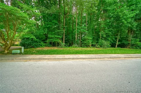 1108 Helmsley Rd, Williamsburg, VA 23185 photo 8