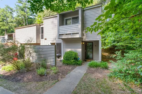 82 Summer E, Williamsburg, VA 23188 photo 2