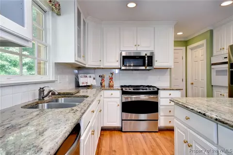 105 Rosemount, Williamsburg, VA 23188 photo 7
