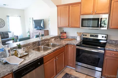 808 Celia Ct, Hampton, VA 23666 photo 6