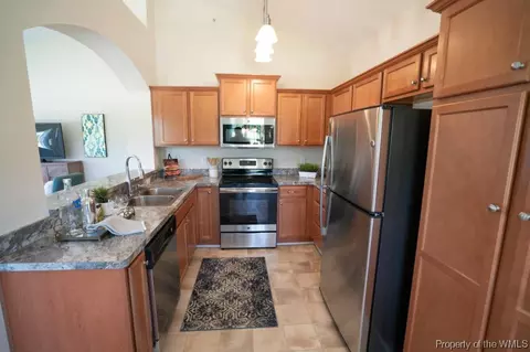 808 Celia Ct, Hampton, VA 23666 photo 4