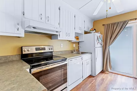 49 Summer E, Williamsburg, VA 23188 photo 6