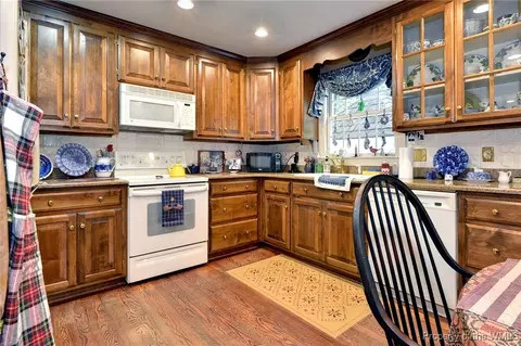 116 Thomas Gates, Williamsburg, VA 23185 photo 23