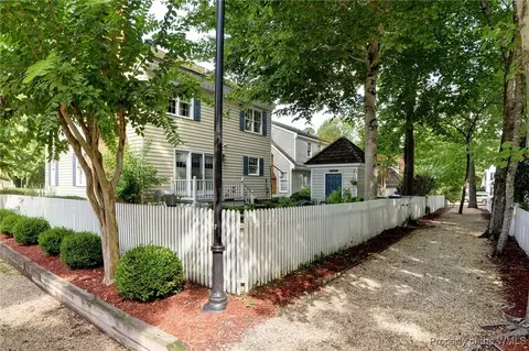 116 Thomas Gates, Williamsburg, VA 23185 photo 10