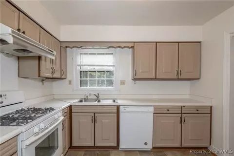 1184 Jamestown Rd #10, Williamsburg, VA 23185 photo 7