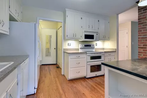 10 E Autumn, Williamsburg, VA 23188 photo 17