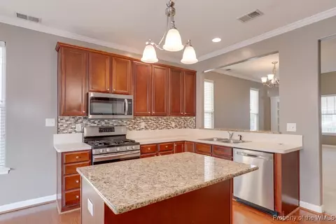 34 Rockingham Dr, Hampton, VA 23669 photo 18