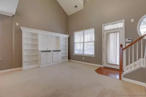 34 Rockingham Dr, Hampton, VA 23669 photo 8