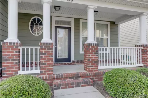 34 Rockingham Dr, Hampton, VA 23669 photo 4
