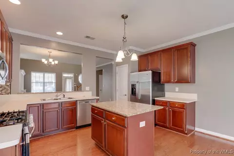 34 Rockingham Dr, Hampton, VA 23669 photo 17