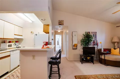 47 Davenport Ct, Hampton, VA 23666 photo 3