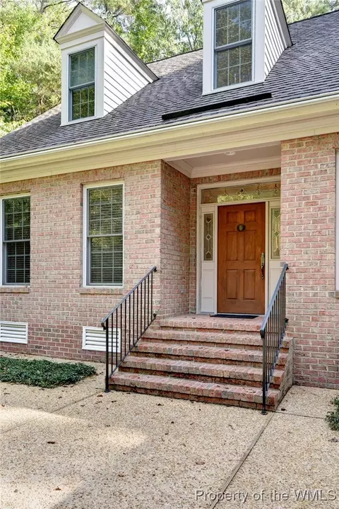105 Addingtons, Williamsburg, VA 23188 photo 4