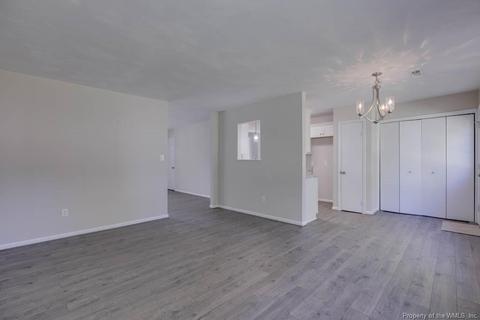 126 Lassiter Dr, Hampton, VA 23666 photo 12