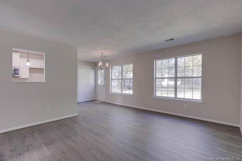 126 Lassiter Dr, Hampton, VA 23666 photo 11