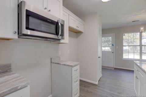126 Lassiter Dr, Hampton, VA 23666 photo 23
