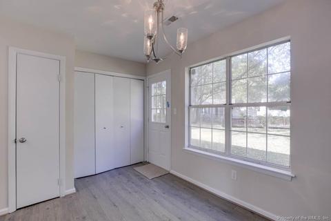 126 Lassiter Dr, Hampton, VA 23666 photo 15