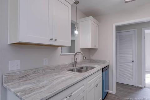 126 Lassiter Dr, Hampton, VA 23666 photo 18