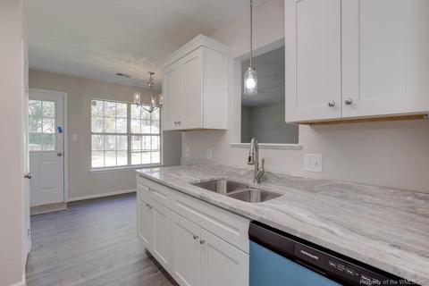 126 Lassiter Dr, Hampton, VA 23666 photo 22