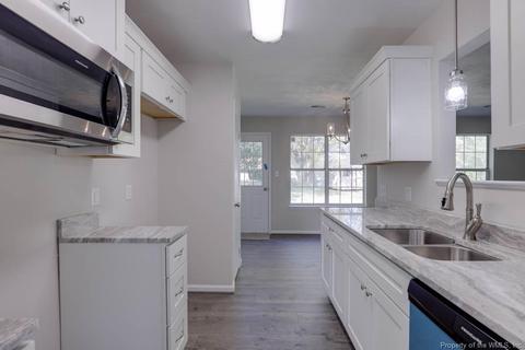 126 Lassiter Dr, Hampton, VA 23666 photo 21