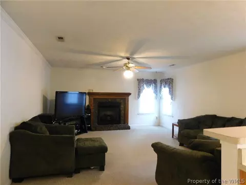 10 Locksley Dr, Hampton, VA 23666 photo 14
